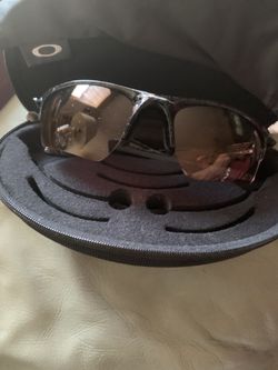 Brand new Oakley sunglasses never worn