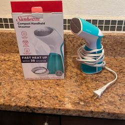 Sunbeam Garment Steamer With Attachment 