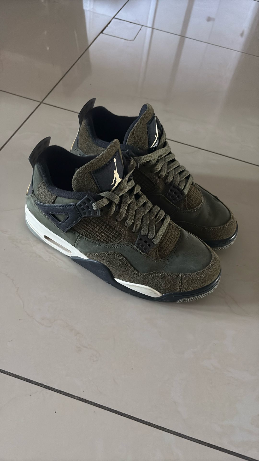 Jordan 4 Retro SE Craft Medium Olive
