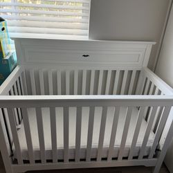 Infant Baby Crib W/Mattress