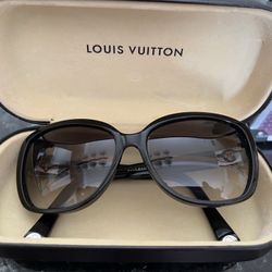 Louis Vuitton Women Sunglasses 