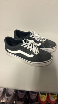 Black vans