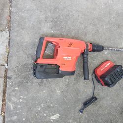 AVR Hilti  TE -60-22 ATCR Rotary Hammer 2 Pilas Cargador