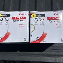 (4) Kidde 10 Year Worry-Free Hardwired Smoke Detector with Voice Alarm and Ambient Light Ring