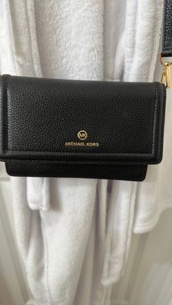 Michael Kors phone wallet crossbody