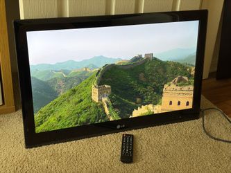 32" LG TV, 1080p