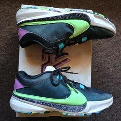 Nike Zoom Freak 5