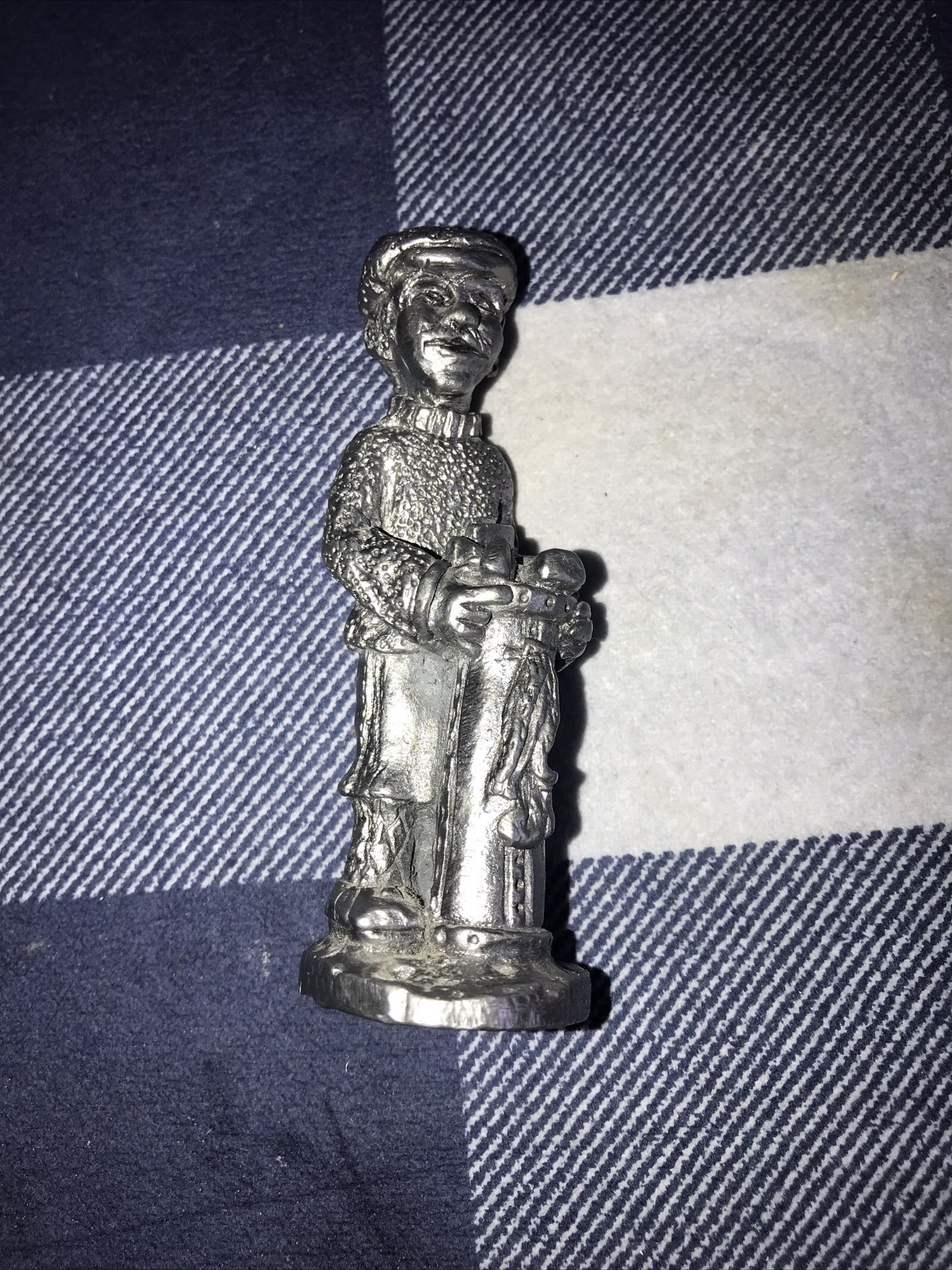 VINTAGE HANDCRAFTED RB PEWTER GOLFER SCULPTURE STATUE, 4" TALL