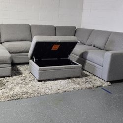 BRAND NEW GRAY SECTIONAL 