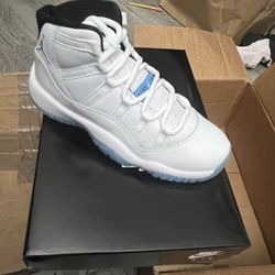Jordan 11 Legend Blue