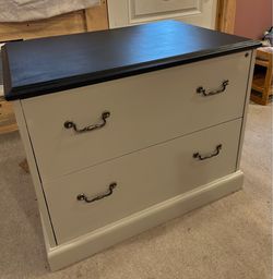 Dresser/file cabinet