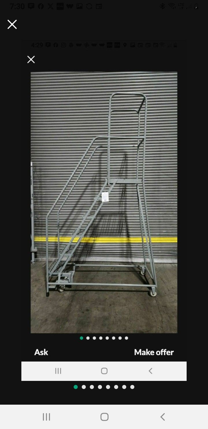FREE PORTABLE STAIRCASE