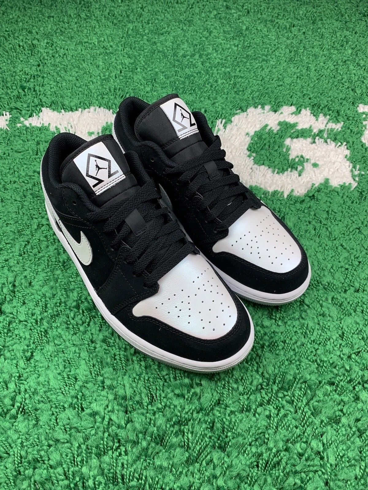 Jordan 1 Low Diamond Shorts / New