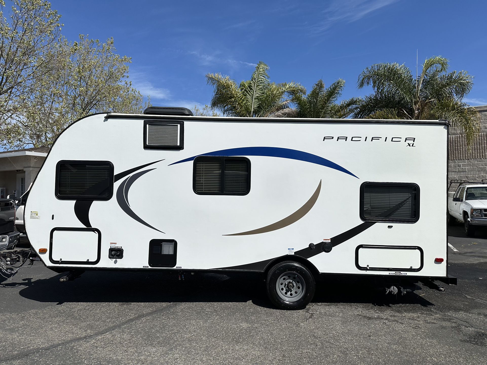 2018 Pacifica XL travel trailer with bunk beds! 21ft 
