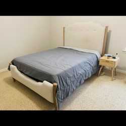 Rooms to go Queen bed frame