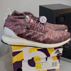 Adidas Men's Size 9.5 Brand New