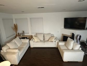 Living Spaces 3-Piece Living Room Set – Excellent Condition