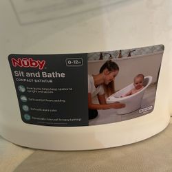 Nuby Compact Bathtub 