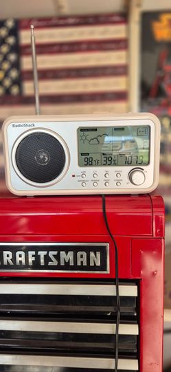 Radio with temperature weather alert