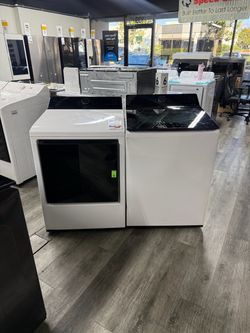 LG 5.5 Cu Ft Extra Large Capacity Top Load Washer With AI Wash & 7.3 Cu Ft Gas Dryer With AI Dryer Set - Alpine White 🔥