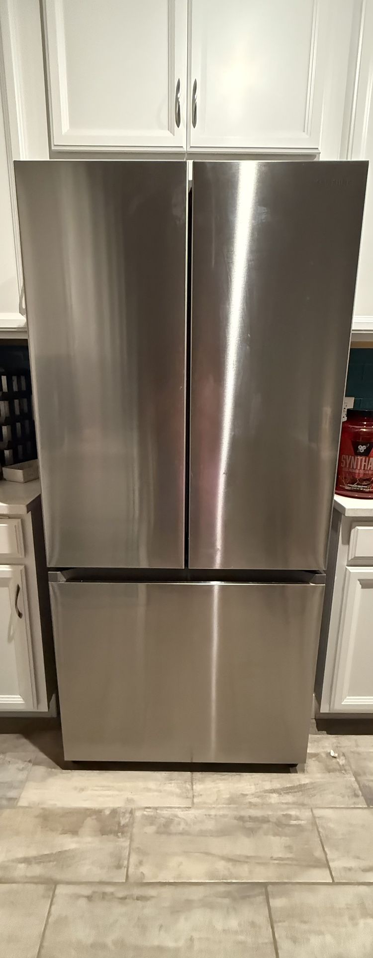 Samsung Counter-Depth 17.5-cu ft 3 -Door Smart Compatible French Door Refrigerator with Ice