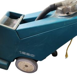 TENNANT Carpet Cleaner- Industrial 