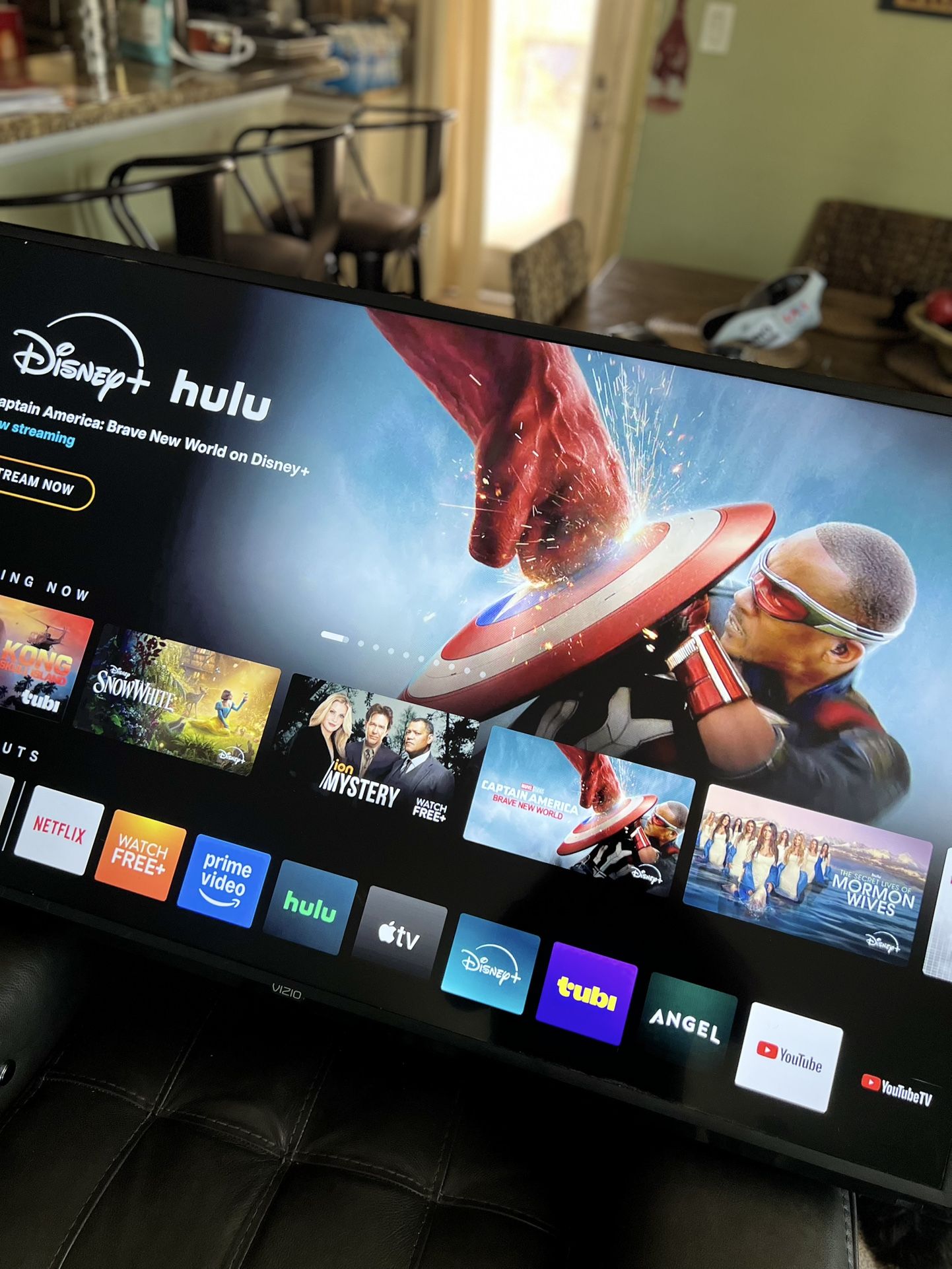 VIZIO 55" Class V-Seriesβ’ 4K Ultra HD (2160P) HDR Smart LED TV (V555-G1)