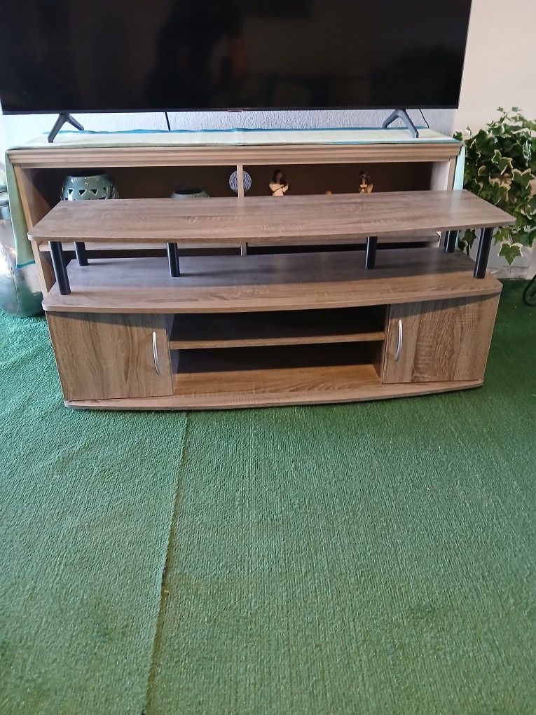 Tv Stand Shelves 2 Doors.