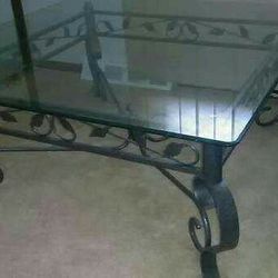 Coffee table! Glass and Metal! Like New!