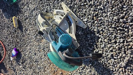 Mikita 12" miter saw