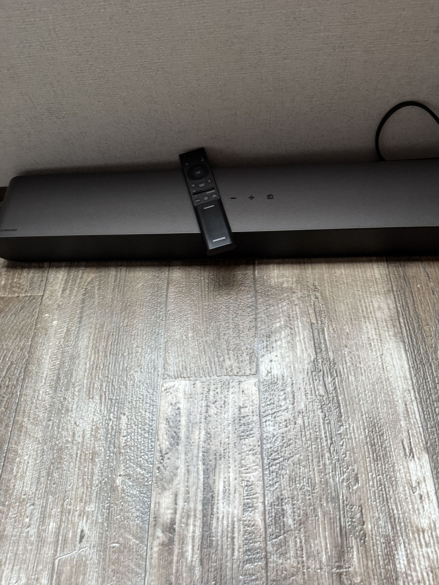 Brand New Sound Bar