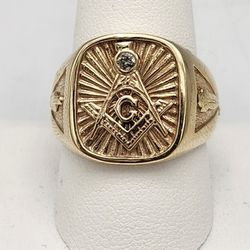14kt Gold & Diamond Mason Ring 15.9G Size 10