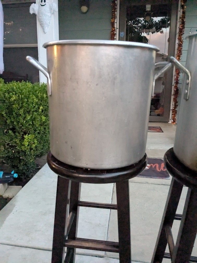 Stock Pots  This Are Thick Pot $50 For Both