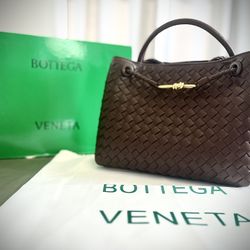 Great BV Purse- Never Used! 