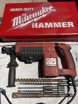 MILWAUKEE 1-1/2" Spline Rotary Hammer Drill Kit-5316-Clean-8.5 Amp, W/ Case & Bits, Handle