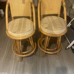 RATTAN BAR STOOLS