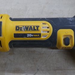 Dewalt cordless cut out tool DCS551 w 2ah DCB203 battery used 885124-1