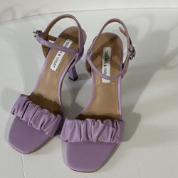 New Chelsea & Violet Stiletto Sandals Pumps Leather Lavender Size 6.5  Ruch Accents MSRP $89.99