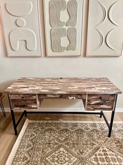 Writing desk with drawers