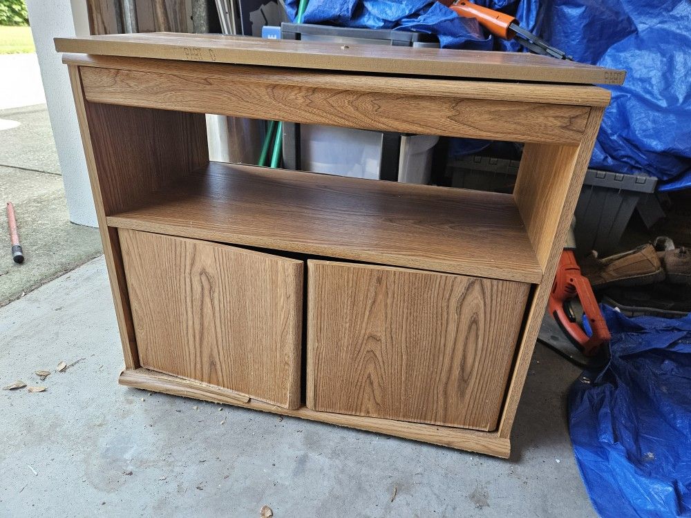 Nice OAK CABINET, SWIVEL TOP SHELF 