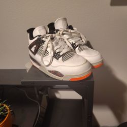 Jordan Retro 4