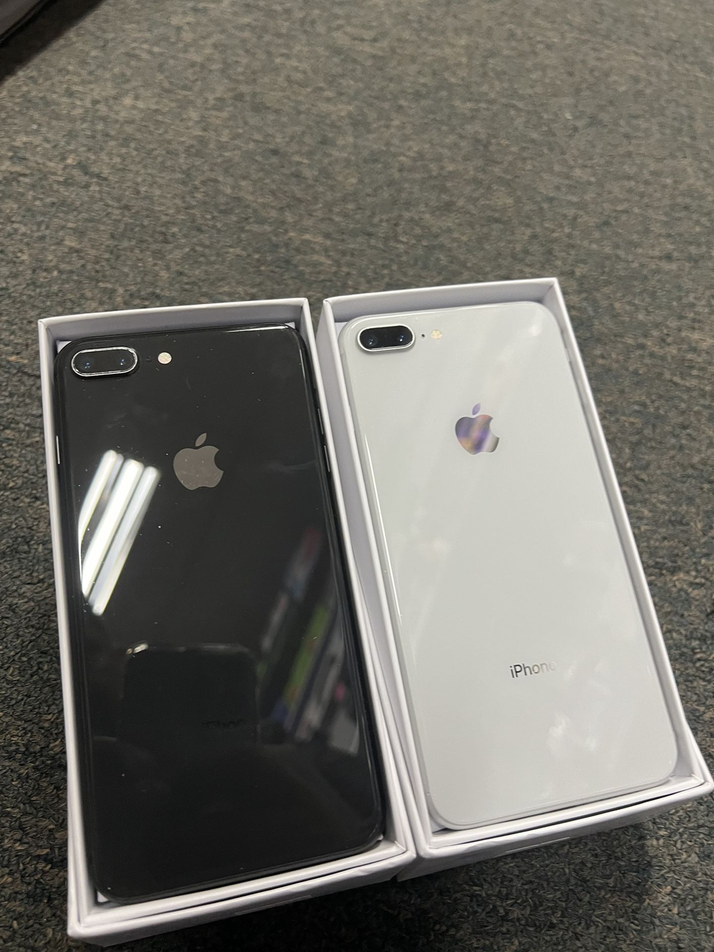 IPHONE 8 Plus 64 Gb Unlocked