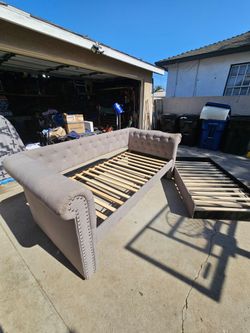 Daybed with trundle,  twin size