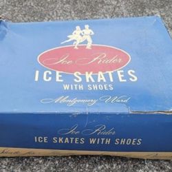 Vintage Ice Skates ! 