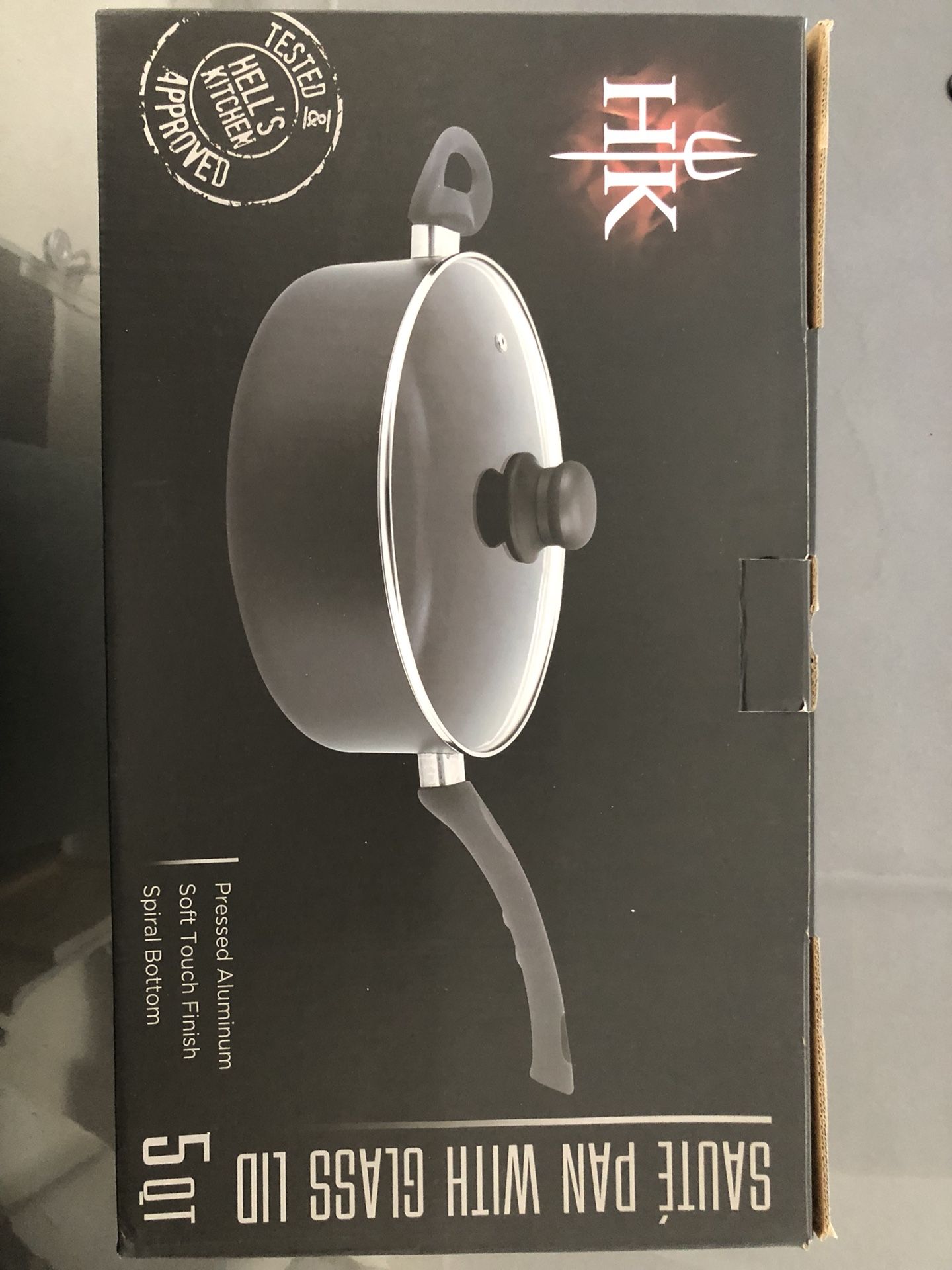 HELLS KITCHEN 2 ITEMS - 5QT SAUTÉ PAN WITH GLASS LID - 2 PACK SAUCE PAN SET  1.5 & 3 QT for Sale in San Diego, CA - OfferUp