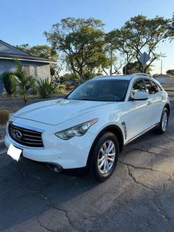 2012 Infiniti FX35