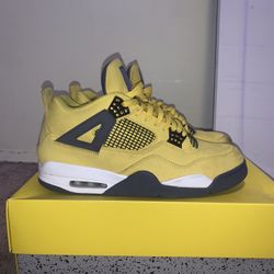 Jordan 4 “Lightning”