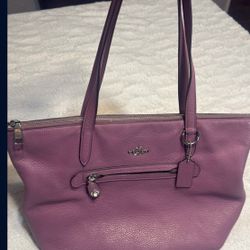 Women’s Coach Handbag