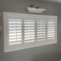 SHUTTERS / PERSIANAS 