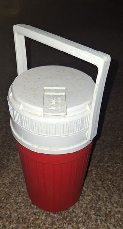  Igloo 2qt Container Playmate